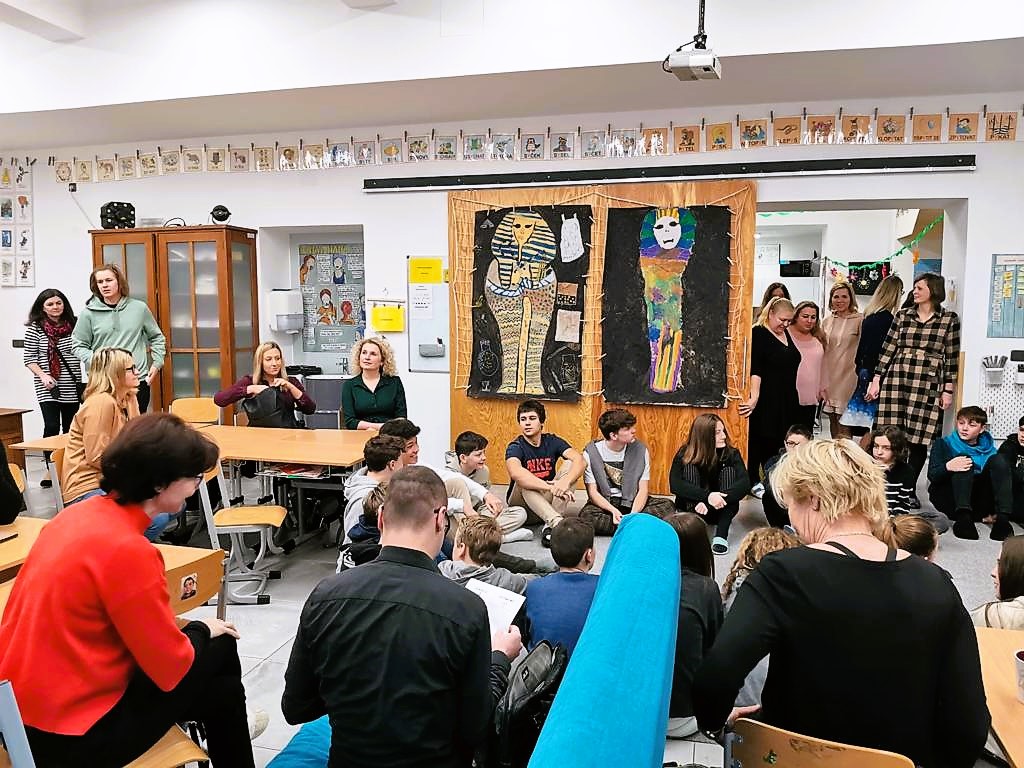 Kulatý stůl pro 2. stupeň